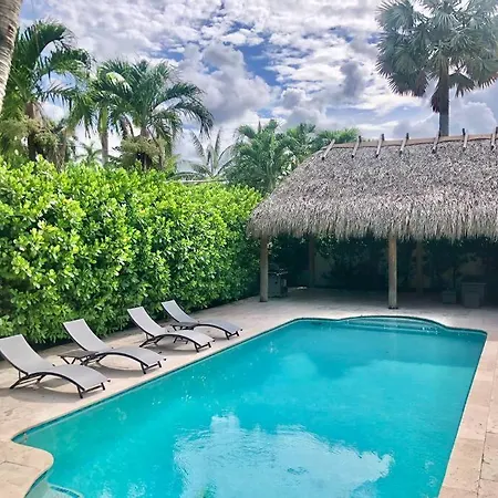 Villa Palma-Hollywood Beach-Private Pool & Beachwalk! Exterior photo