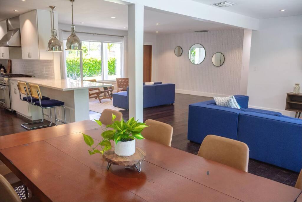 Casa vacanze Palma-hollywood Beach-private Pool & Beachwalk! *