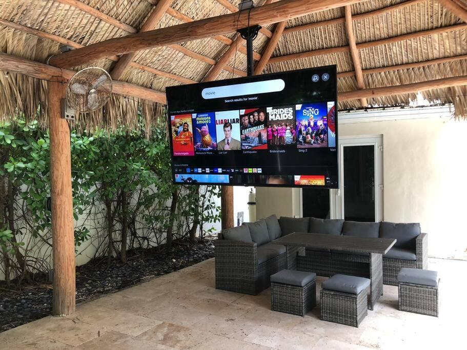 Palma-hollywood Beach-private Pool & Beachwalk! *